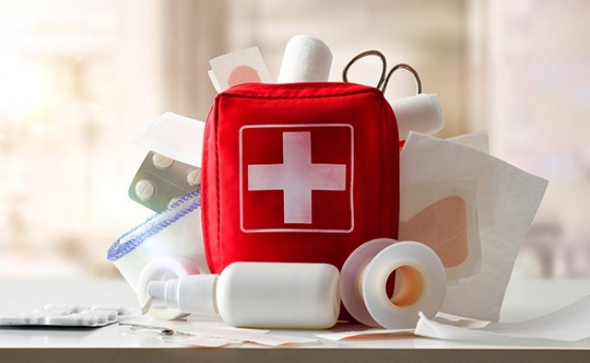 Cómo debe ser el botiquín de primeros auxilios de casa?